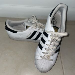 Adidas Superstar
